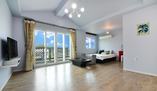 Basic Room, 1 Bedroom (Spiderman)
