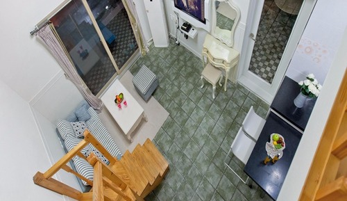 Room (Luxury No 302 )