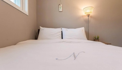Room (Fino 202 (Double Bath Mountain View))