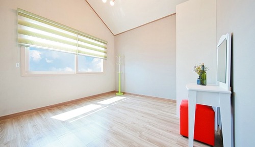 Room (Sunset)