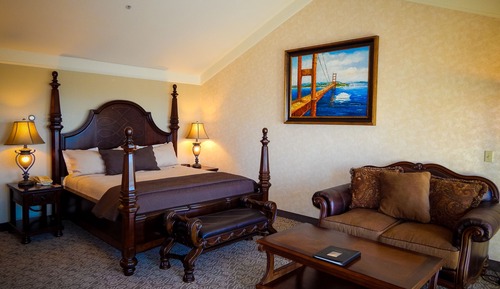 Superior Suite, 1 King Bed, Ocean View