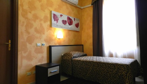 Standard Single Room