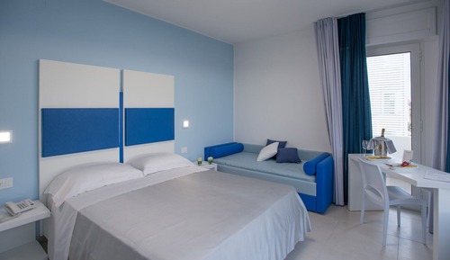 Superior Quadruple Room, Sea View