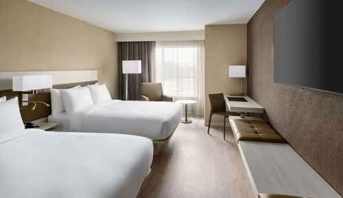 Room, 2 Queen Beds, Non Smoking (Mobility/Hearing Accessible, Tub)