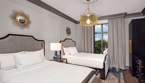 2 Bedroom, 1 King & 2 Queen Suite w/Sofabed