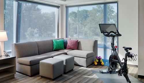 Studio, 1 King Bed with Sofa bed, Accessible, Bathtub (Bike Fitness Room)