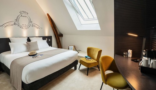 Standard Room, 1 Queen Bed, Non Smoking