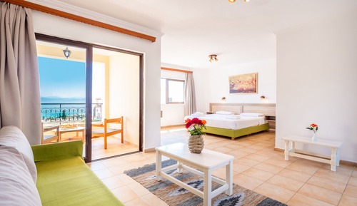 Sea View Comfort Studio with balcony