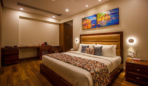 Mondovi Bay View Room