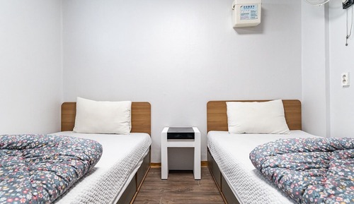 Room (Western-style Room (Double))