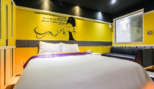 Room (Standard Room)