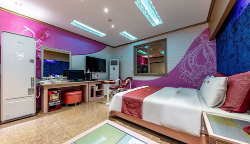 Room (Special Room - VIP (Netflix Styler Ma)