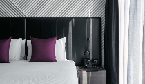 Deluxe Room, 1 King Bed