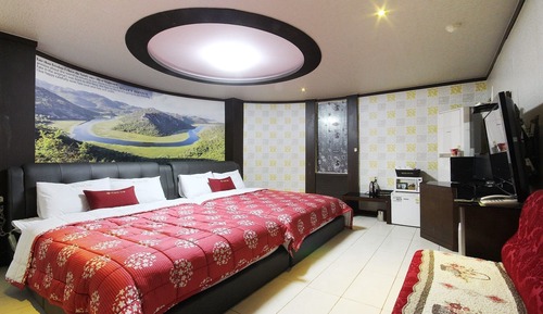Room (Twin A)