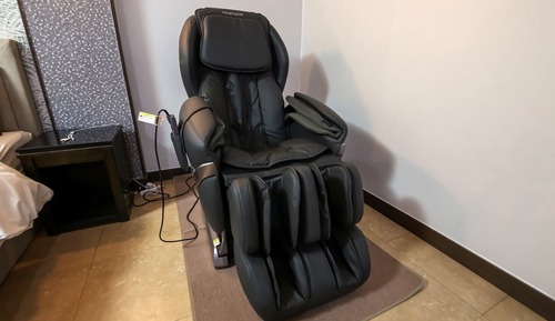 Room (Suite Room with Massage Chair)