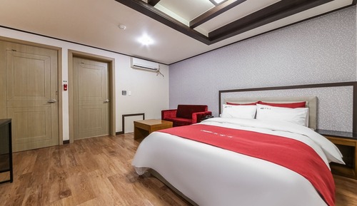Room (Standard room (Non-smoking room))