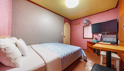 Room (Standard Room)