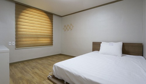 Room (Standard Bed B)