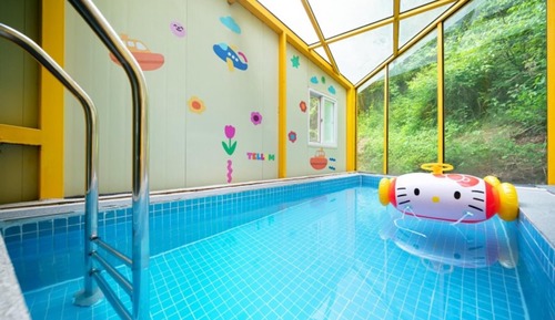 Room (Beavers (Unshared House Private Pool )