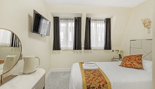 Deluxe Single Room