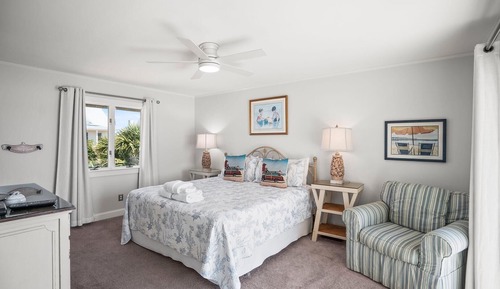 House, Multiple Beds, Kitchen, Ocean View (470 Tarpon Blvd)