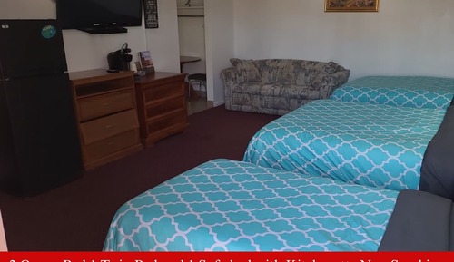 2 Queen Bed 1 Twin Bed and 1 Sofa bed with Kitchenette Non Smoking