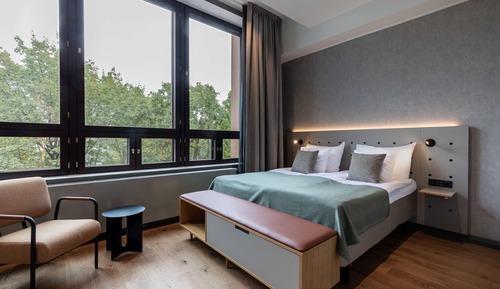 Standard Room, 1 King Bed