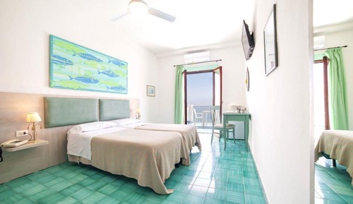 Comfort Quadruple Room