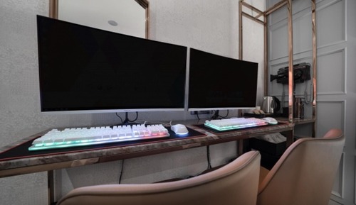 Room (Premium-First-come first-served basis)
