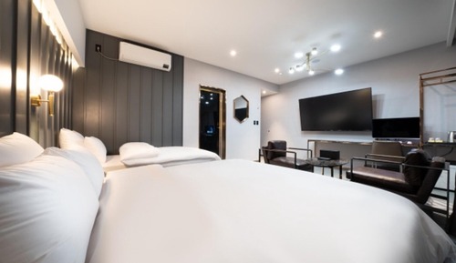 Room (Business Twin-First-come first-served)