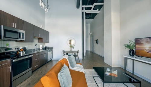 Deluxe Lofted Studio