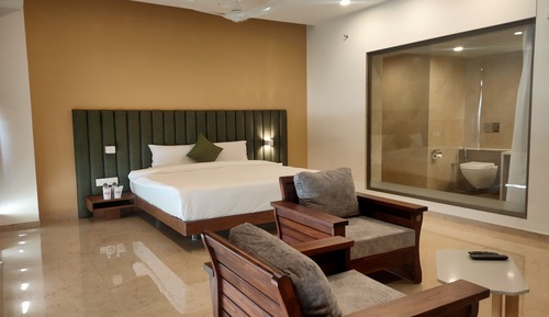 Queen Suite Room