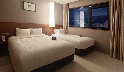 Family Twin Room