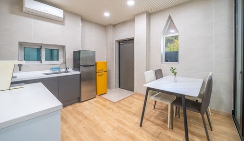 Basic Room, 2 Bedrooms (Bdong)