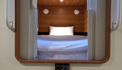 Standard Single Room, Mixed Dorm, Non Smoking