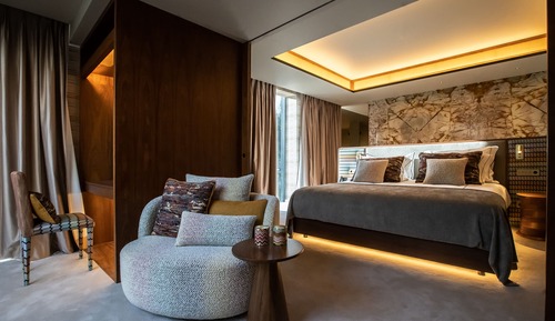 Signature Room, River View