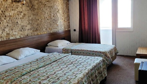 Economy Room