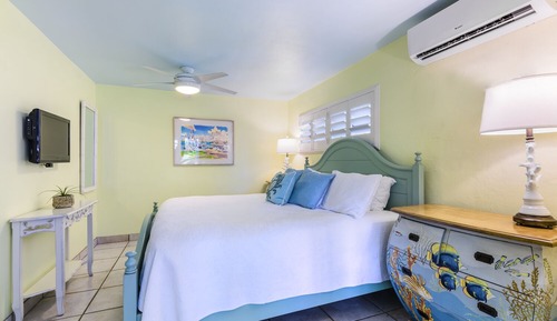 Papaya Suite