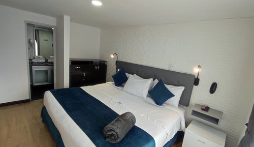 Double Room, 1 King Bed
