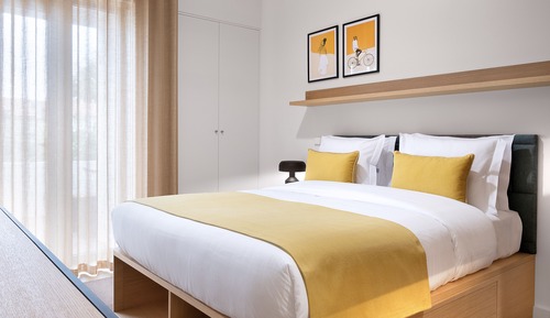Premier Double Room, Balcony, Courtyard View