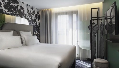 Room, Balcony (Tribe Extra)