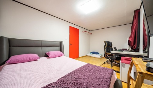 Room (Special Room)