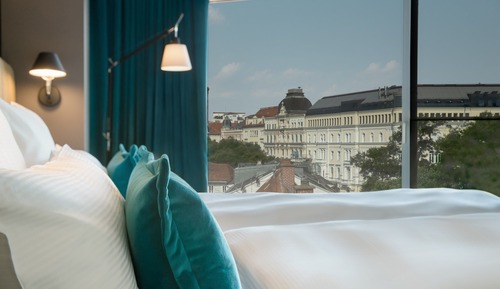 Comfort Room, 1 King Bed