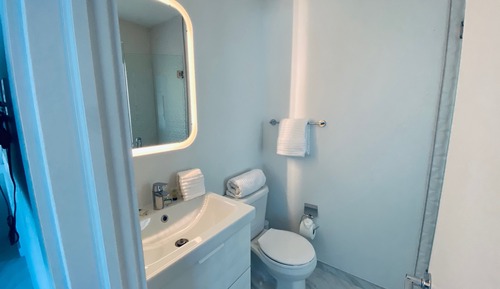 Deluxe Studio Suite