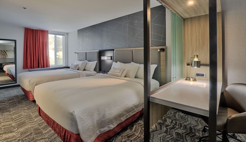 Suite, 2 Queen Beds, Mountain View (Hearing Accessible)
