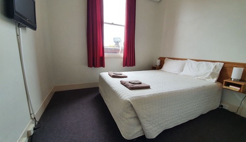 Double Room, 1 Queen Bed, Non Smoking, Ensuite