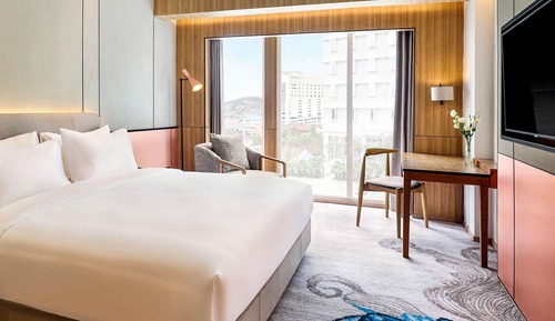 Superior Room, 1 King Bed