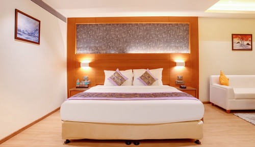 Winter Green Premium Room
