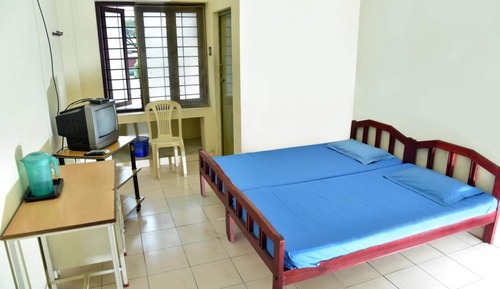 Super Economy Room