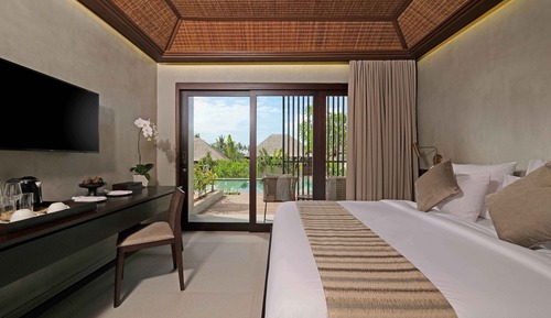 Garcia Suite Pool Access